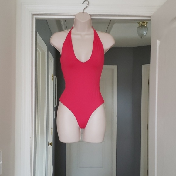 Other - 🎈Low cut one piece